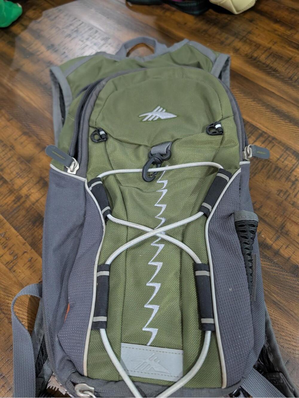 High Sierra Green & Gray Airmesh Back Lightweight Hiking Adjustable Backpack 18”